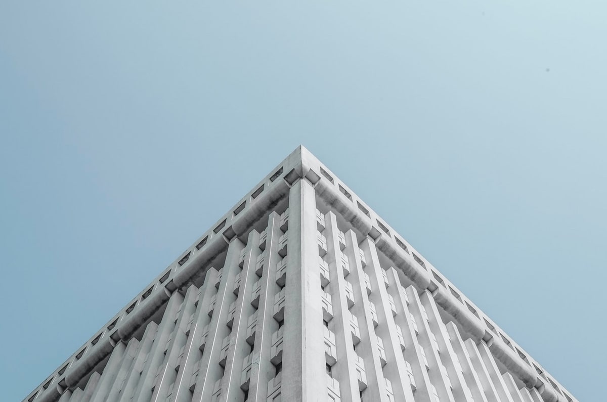 西甲官方：佩德里战莱万特轰出的世界波当选联赛8月最佳进球